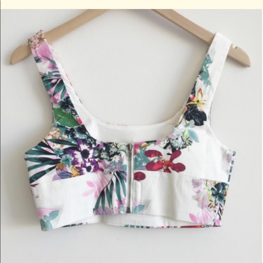 Crop top